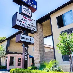 https://motel-moonlight.topanaheimhotels.com