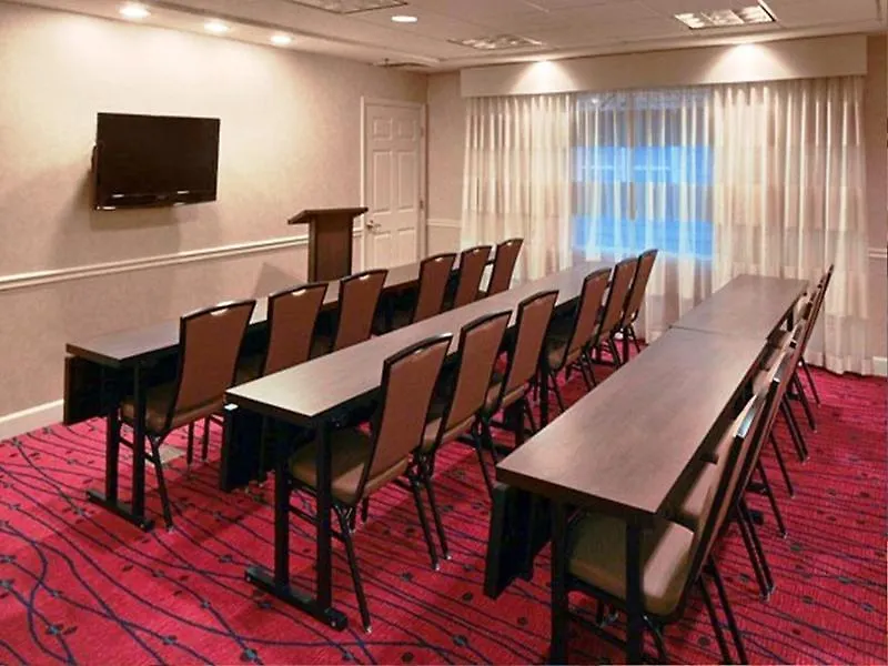 Residence Inn Saint Louis Airport / Earth City Hotel